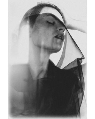 Denise / Conceptual  photography by Photographer Monique Schneider ★5 | STRKNG