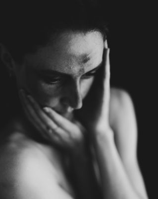 Inside me / Portrait  photography by Photographer Monique Schneider ★6 | STRKNG