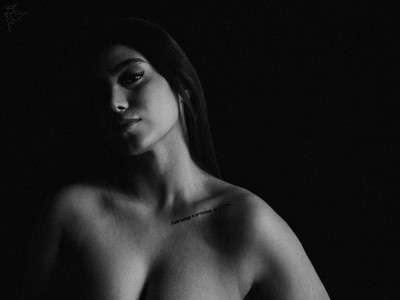 Button of Lust / Nude  photography by Photographer Sobhan Babaei | STRKNG