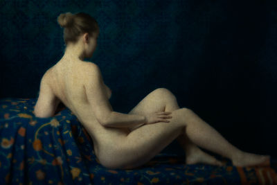 Das blaue Zimmer. / Nude  Fotografie von Fotograf Lennart Schwirtz | STRKNG