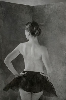 Christina. / Fine Art  Fotografie von Fotograf Lennart Schwirtz ★1 | STRKNG