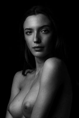 * / Nude  photography by Photographer Jevgenij Balezin ★8 | STRKNG