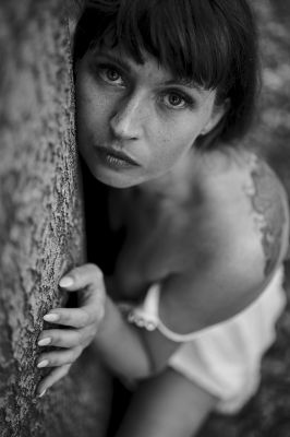 touch / Portrait  photography by Photographer Stefan Höltge ★6 | STRKNG