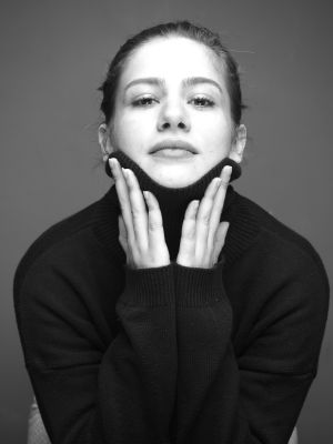 AYSNR / Portrait  photography by Photographer Eray Adıgüzel | STRKNG