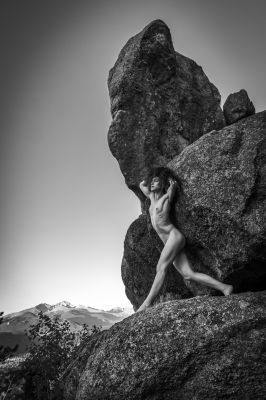 Flex at the Top of the World / Nude  photography by Photographer Matthew Grey | STRKNG