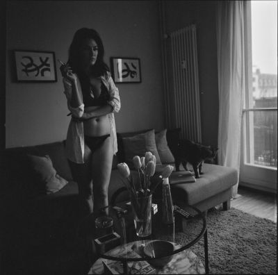 in her flat / Fine Art  Fotografie von Fotograf Nietlisbach ★1 | STRKNG