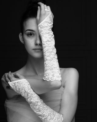 La dame sans merci / Portrait  Fotografie von Fotografin Raluca Lupașcu ★3 | STRKNG