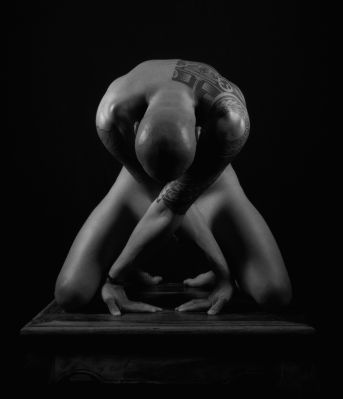 Artistic Yoga / Nude  photography by Photographer Rizzo Emilio | STRKNG