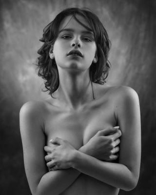 Nastya / Portrait  photography by Photographer anton_plotnik_off ★4 | STRKNG