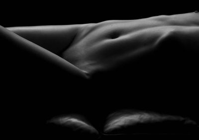 TWIST / Nude  Fotografie von Fotograf J. Bongartz ★2 | STRKNG