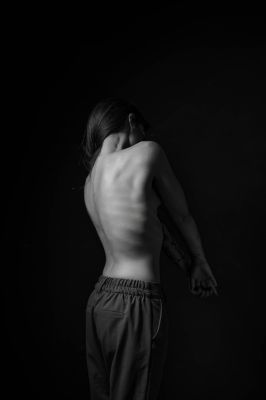 Spüren / Portrait  photography by Photographer J. Bongartz ★1 | STRKNG