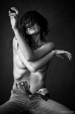 Ana / Nude  Fotografie von Fotograf Norman Boesche ★11 | STRKNG
