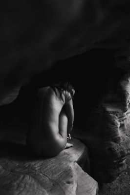 cave. / Mood  photography by Photographer Gwen | STRKNG