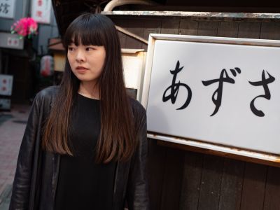 Japanese Girl in Tokyo / Street  Fotografie von Fotograf Fotografo Venezia | STRKNG