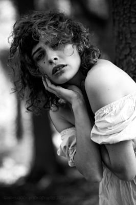 Sarah / Portrait  photography by Photographer next.door.photography ★3 | STRKNG