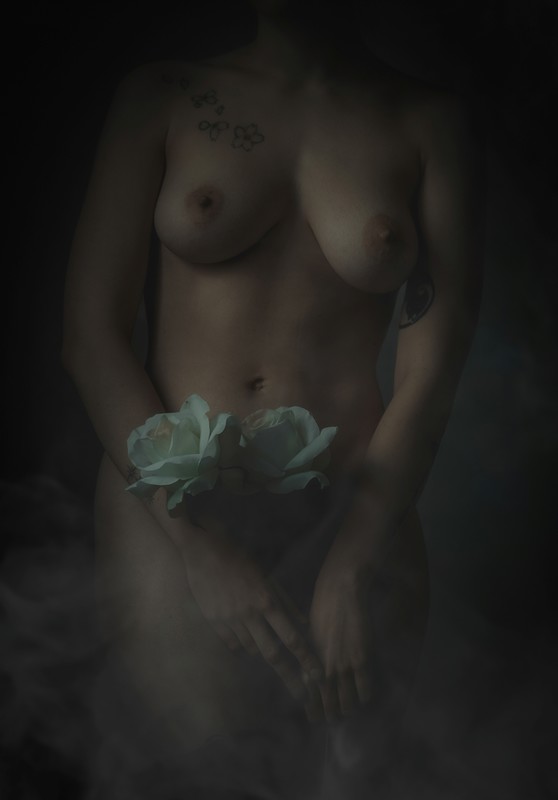 Le rose di Sara - &copy; Cristiana Zamboni | Nude