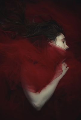 Red Red / Portrait Fotografie von Fotografin Cristiana Zamboni ★13 | STRKNG