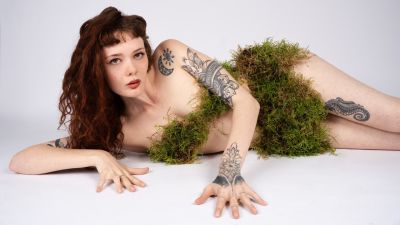 Moss-Fashion / Abstract  photography by Model _la.lexi ★1 | STRKNG