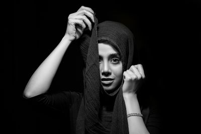 Portrait  photography by Photographer Homayoun Tamaddon ★1 | STRKNG
