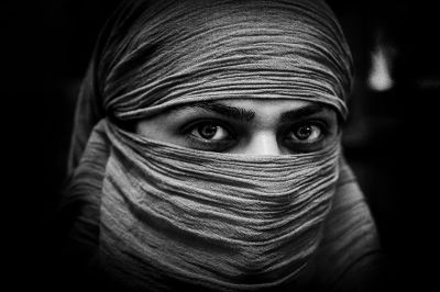 eyes / Schwarz-weiss  Fotografie von Fotograf Homayoun Tamaddon ★1 | STRKNG