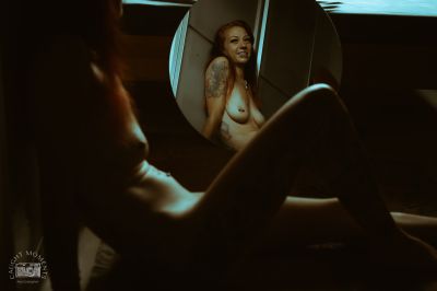 Mirror / Nude  photography by Photographer CaughtMoments | STRKNG