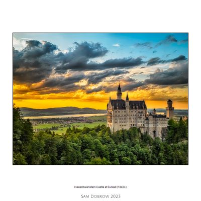 Neuschwanstein Castle at Sunset / Landscapes  Fotografie von Fotograf samdobrow photography | STRKNG