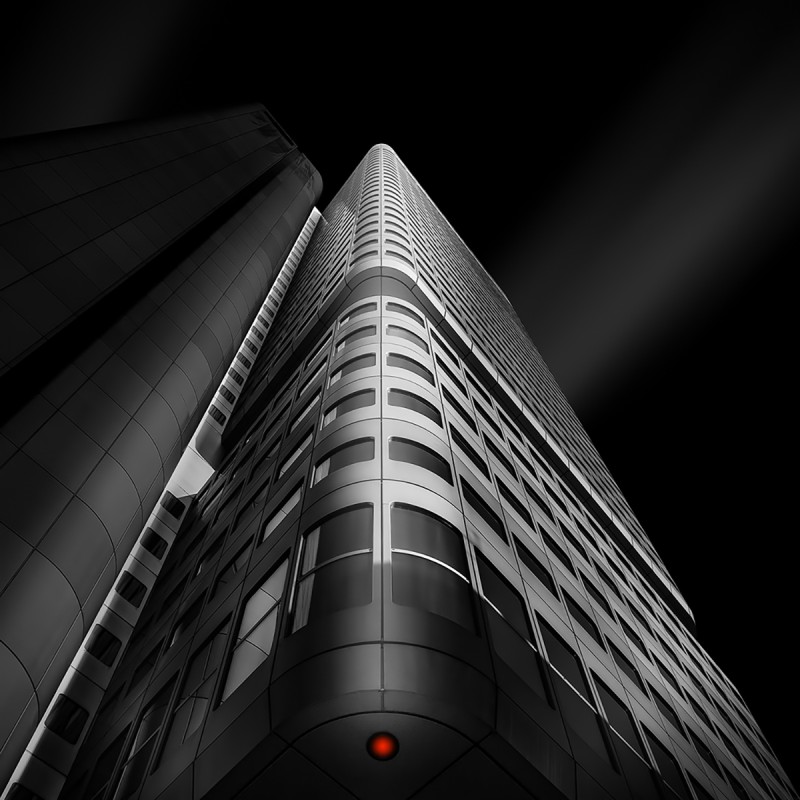 Dark City Series - Silver Giant - &copy; Jörn Wallenwein | Architektur