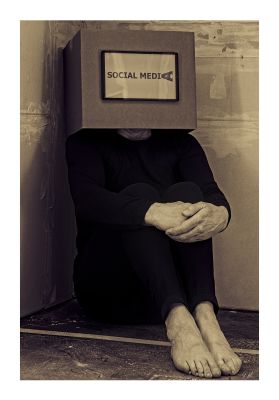 Social media / Conceptual  photography by Photographer Franz Hein | STRKNG