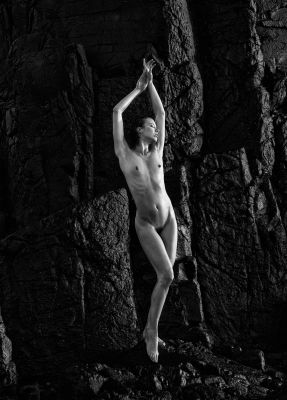 Siren of the Sun / Nude  photography by Photographer Arthur Mavros ★2 | STRKNG