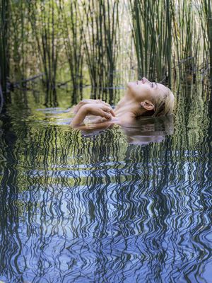 Lady of the Lake / Portrait  Fotografie von Fotograf g_marinakis | STRKNG