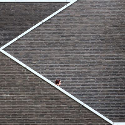 Auf der Treppe / Street  Fotografie von Fotograf s. monreal ★4 | STRKNG