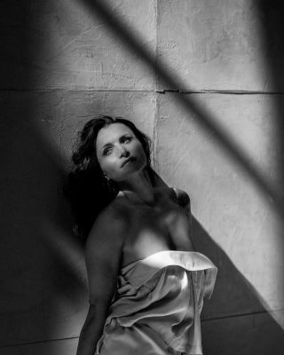 Im Schatten der Sonne / Mode / Beauty  Fotografie von Model O_l_g_a | STRKNG