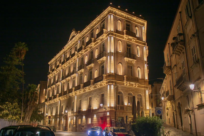 Siracusa Building - &copy; Emanuele | Nacht