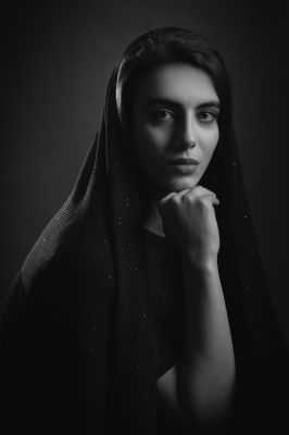 Arina / Portrait  photography by Photographer Amir samani | STRKNG