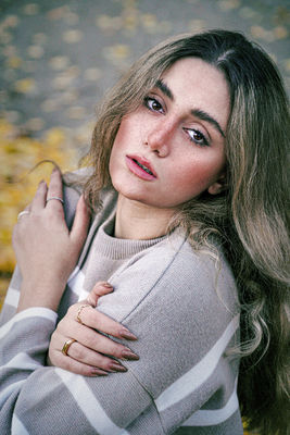 nilofar / Portrait  photography by Photographer Hamed farahpour | STRKNG