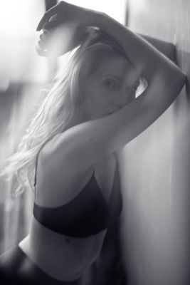 Portrait  photography by Photographer Dave Mack ★1 | STRKNG