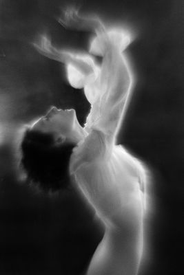 Emma / Fine Art  photography by Photographer Thomas Rumprath ★2 | STRKNG