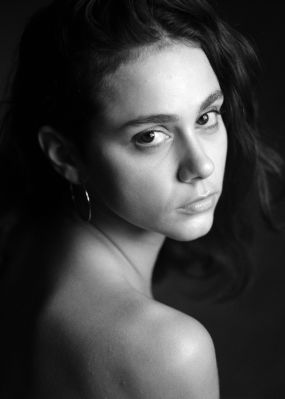 Nausicaa Yami / Portrait  photography by Photographer Thomas Rumprath ★1 | STRKNG