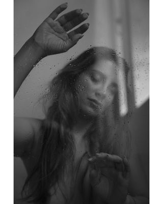 Black and White  photography by Photographer Arezoo nikookhesal | STRKNG