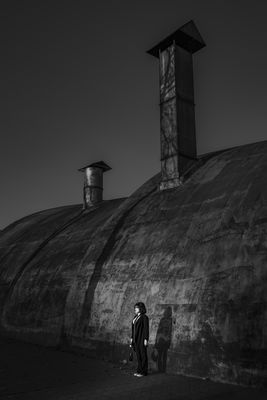 The girl with concrete support / Conceptual  photography by Photographer Arvin ★3 | STRKNG