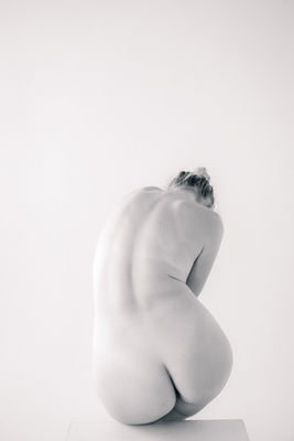 Curves / Nude  Fotografie von Fotograf Uwe Trenkner ★3 | STRKNG