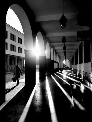 Arches / Street  Fotografie von Fotograf Ahmad Loukili ★1 | STRKNG