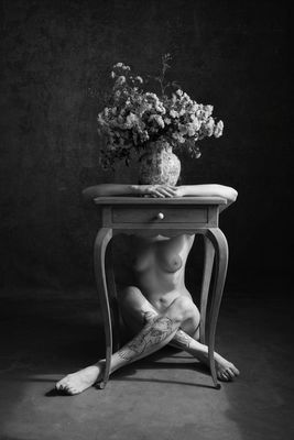 Flowers / Fine Art  Fotografie von Model Sarah ★4 | STRKNG