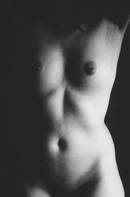 MiaBeth / 2025-04-26 MiaBeth / Nude Fotografie von Fotograf Dan Matthews ★6 | STRKNG