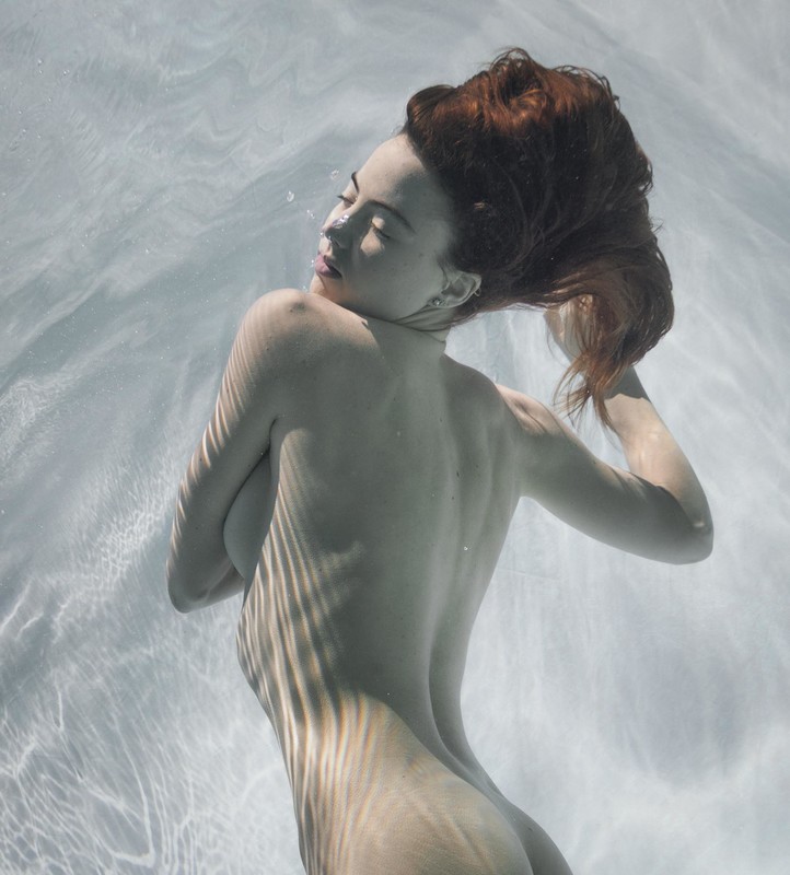 Delicate Wavelengths - &copy; Dan Katz | Nude