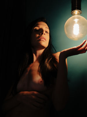 There&#039;s light / Nude  Fotografie von Fotografin Manuela | STRKNG