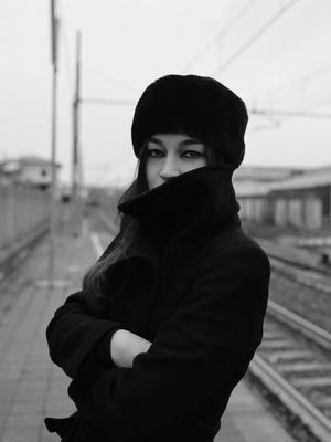 Attesa / Schwarz-weiss  Fotografie von Fotografin Manuela Frattini | STRKNG