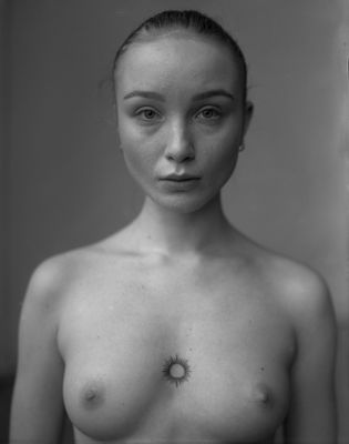 Dana on 4x5 / Fine Art  Fotografie von Fotograf Oculus Foto ★5 | STRKNG