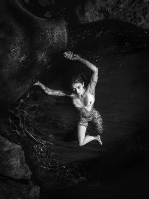 The Complexity of Water / Nude  Fotografie von Fotograf Artsy AF Photography ★1 | STRKNG