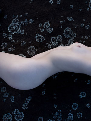 Primal Beauty / 2025-03-26 Primal Beauty / Fine Art Fotografie von Fotograf Artsy AF Photography ★5 | STRKNG